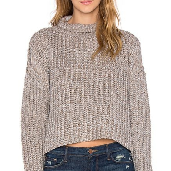 Elliatt Revolve Crop Sweater Pointelle Open Knit - Picture 2 of 8